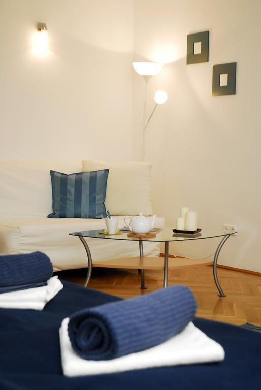 Bphome Apartments بودابست الغرفة الصورة